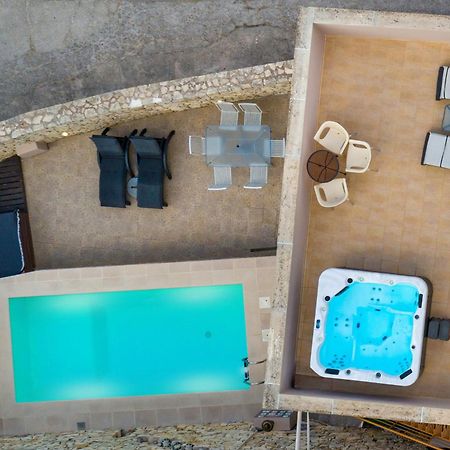 Olga'S Filoxenia - Villa Aladanos-Private Pool And Heated Jacuzzi Makhairoi Exterior photo